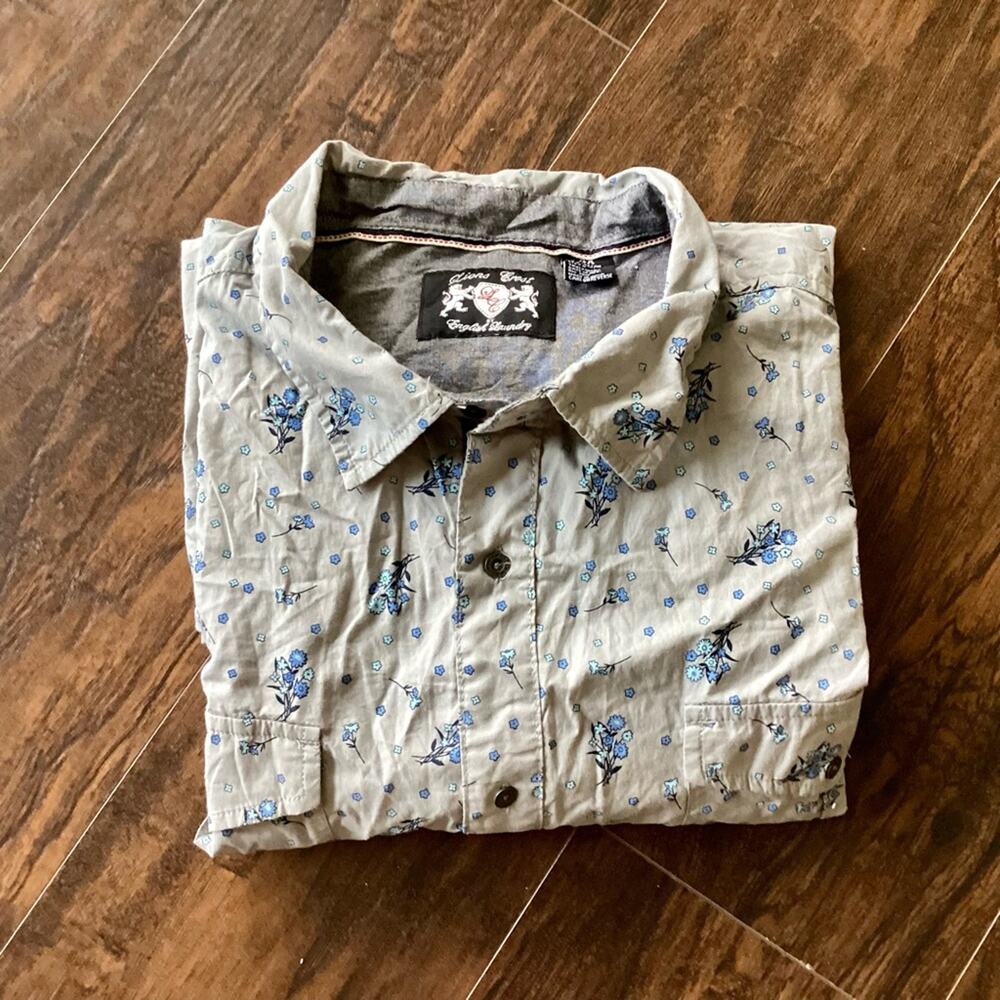 Lions Crest Short Sleeve Button Down